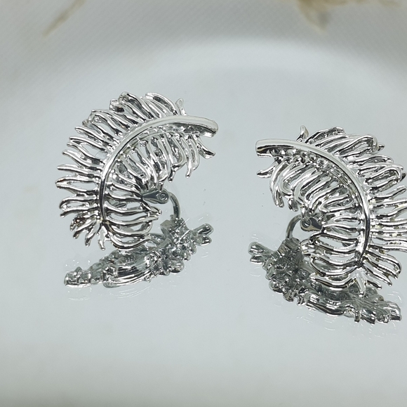 Silver Coro Feather Clip-on Earrings - Picture 2 of 3